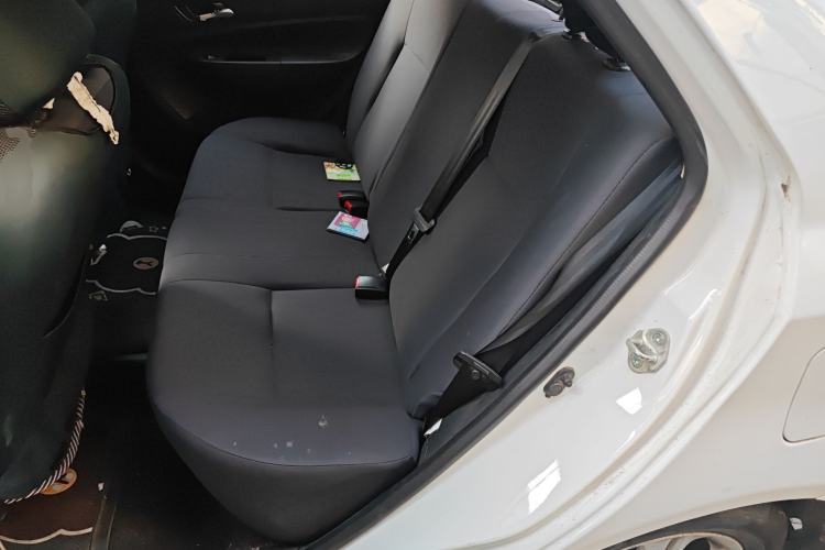 Used Geely Auto Diamond 2014 Sedan 1.5L Manual Entry-Level Model Left Rear Seat