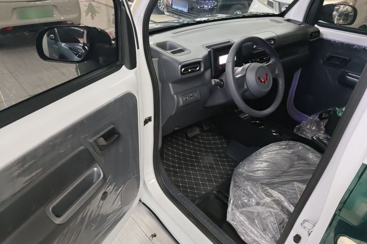 Used Wuling Zhiguang New Energy 2025 Comfort Model