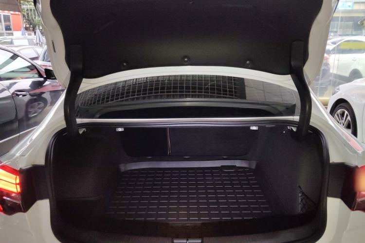 Used Buick Regal 2019 20T Elite Version China VI Standard Trunk