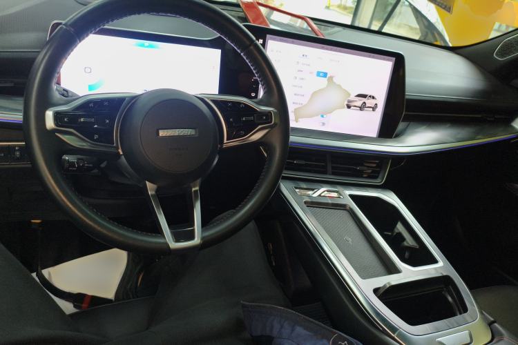 Used Haval XY 2022 1.5T Smart Edition Center Console