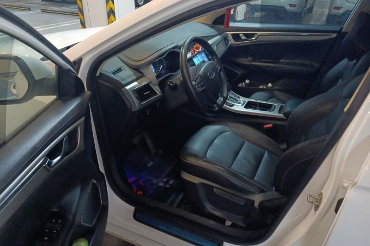 Used Geely Auto Emgrand GL 2017 1.8L DCT Elite Model
