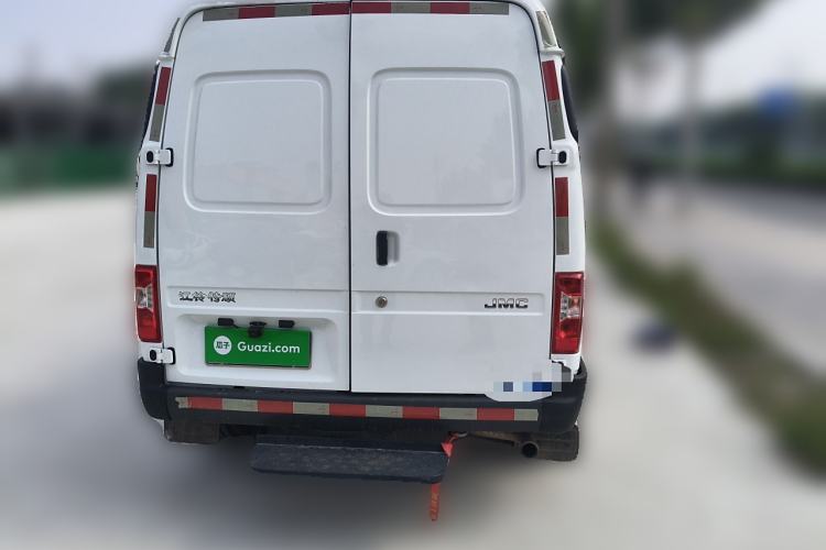 Used JMC Transit 2019 2.8T Commercial Version Short Wheelbase Mid-Roof 3-Seater China VI Standard JX493
