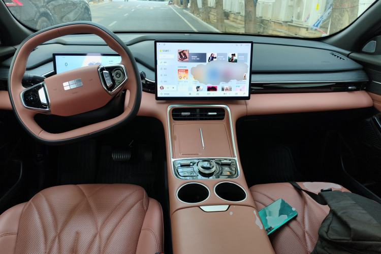 Used Geely Galaxy L6 2025 EM-i 140km Starship Edition Center Console