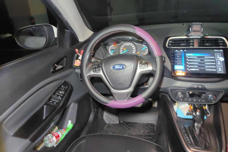 Used Ford Escort 2015 1.5L Automatic Fashion Model