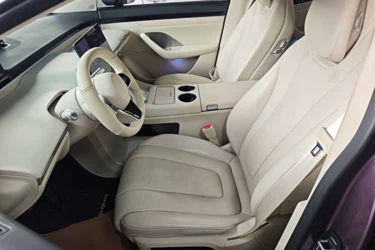 Used Hima Luxeed R7 2024 All-Electric 736 km Ultra Left Front Seat