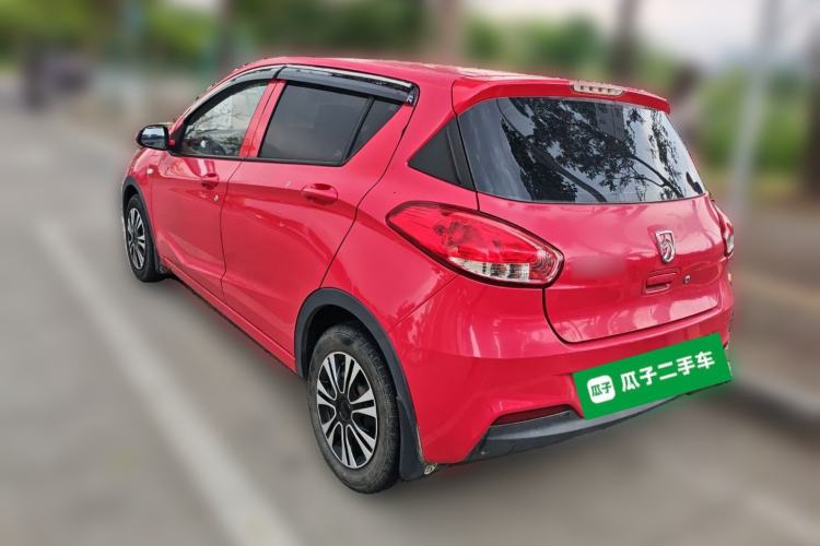 Used Baojun 310 2016 1.2L manual Comfort trim level

