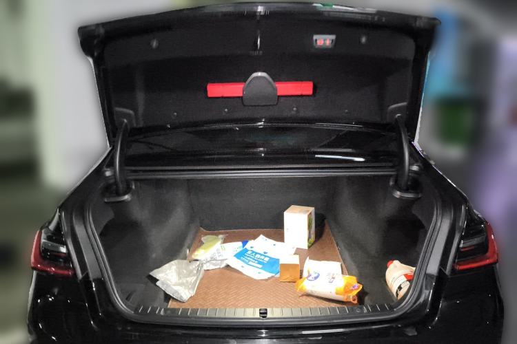 Used BMW 7 Series 2019 730Li Luxury Package Trunk