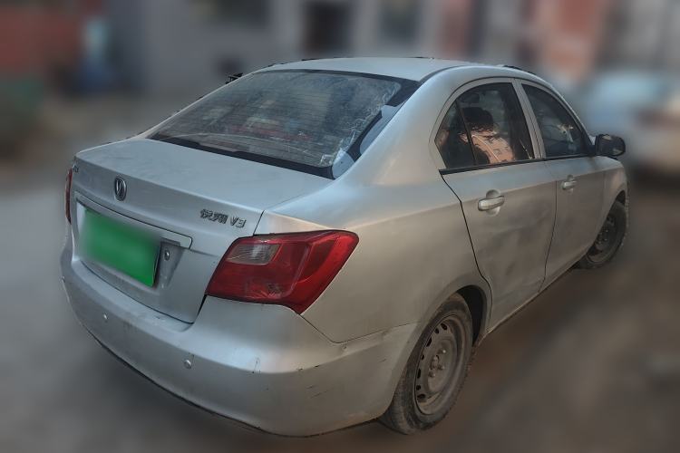 Used CHANGAN Alsvin V3 2012 1.3L Manual Comfort Version China IV Standard
