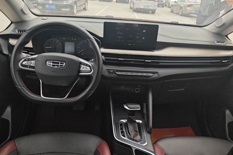 Used Geely Auto Vision X3 2021 PRO 1.5L CVT Deluxe Model Center Console