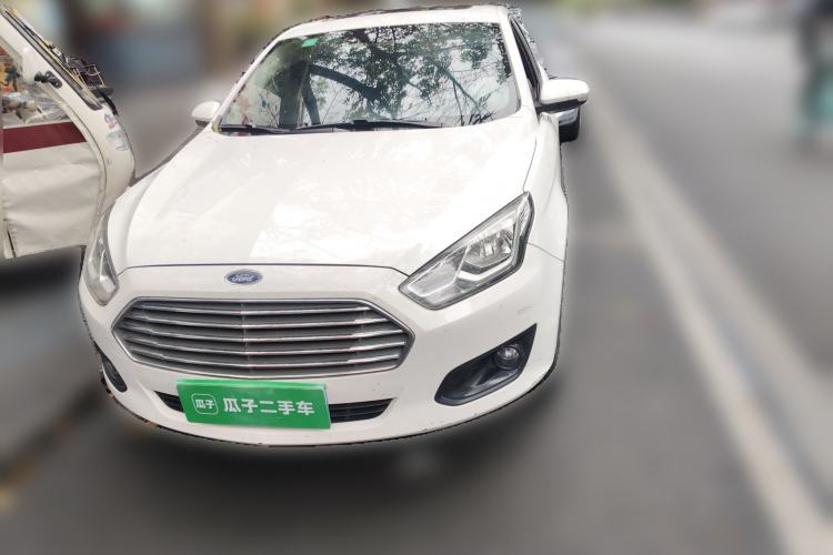 Used Ford Escort 2017 Happiness Edition 1.5L Automatic Fashion Version
