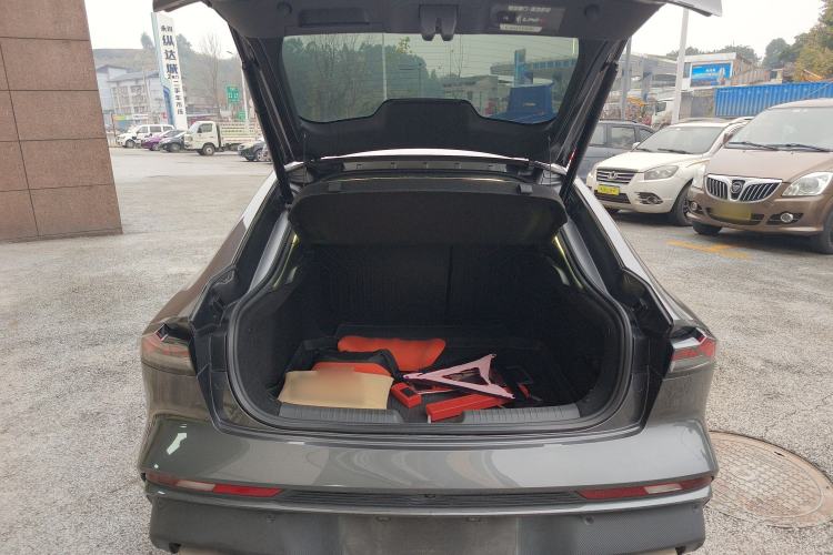 Used Changan UNI-V 2024 1.5T Prestige Edition