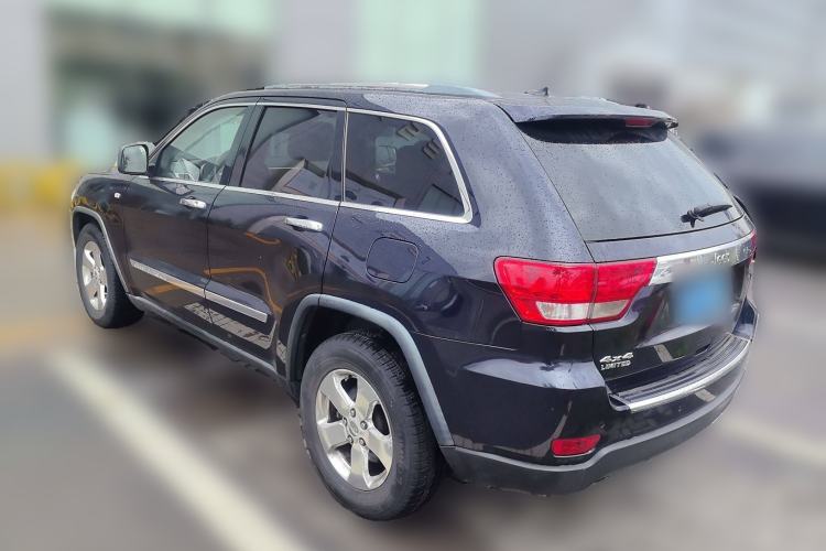 Used Jeep Grand Cherokee 2011 Revised 3.6L Luxury Navigation Edition Exterior 3