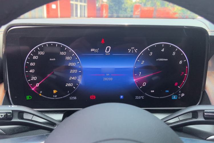 Used Mercedes-Benz GLC 2024 Refreshed GLC 300 L 4MATIC Dynamic Version 5 Seats