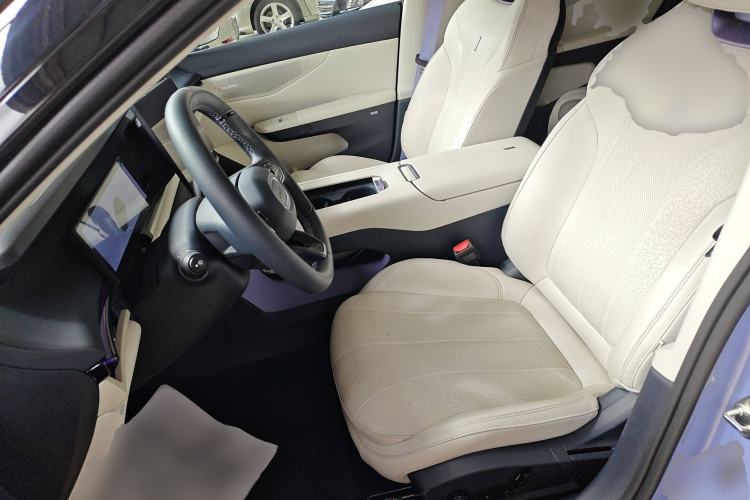 Used Lynk & Co 07 2024 EM-P 126 Long-Range Intelligent Driving Ultra
