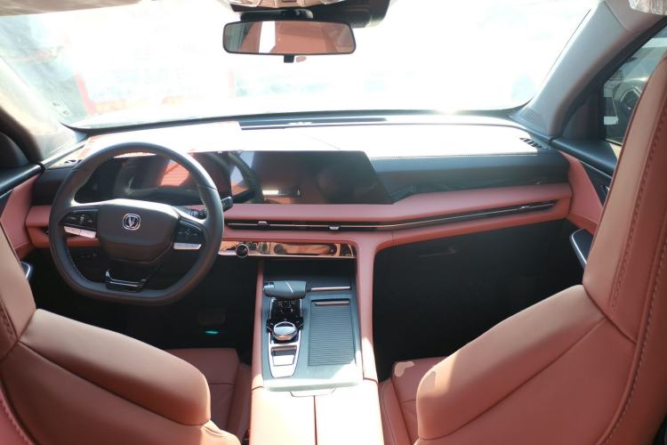 Used Changan CS75 PLUS 2024 3rd Generation Champion Edition 2.0T Intelligent Drive Performance Model
