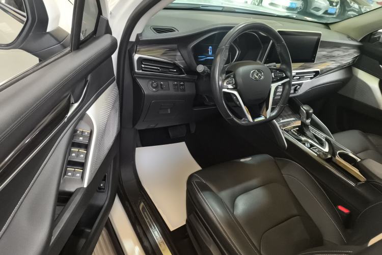 Used SAIC MAXUS D90 2017 2.0T Automatic Two-Wheel Drive Mercury