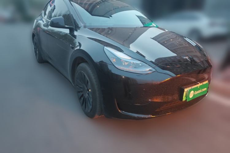 Used Tesla Model Y 2023 Rear-Wheel-Drive Version

