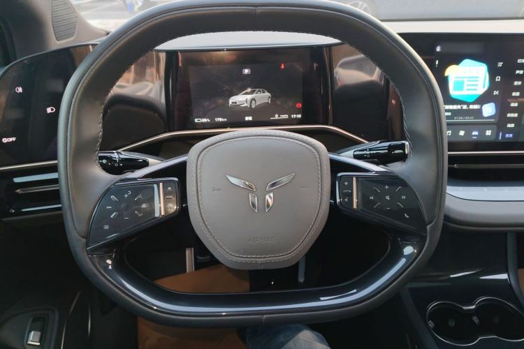 Used Hongqi EH7 2024 690 Pro Glory Edition