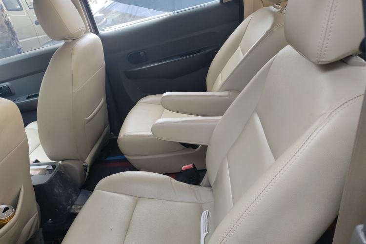 Used Wuling Hongguang 2014 1.5L S Standard Version Left Rear Seat