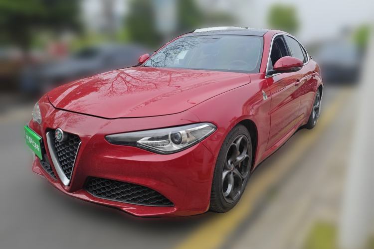 Used Alfa Romeo Giulia 2017 2.0T 200HP Luxury Edition