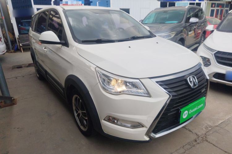 Used BAIC Weiwang M60 2017 1.5L Manual Silver Edition Front Right 45 Deg