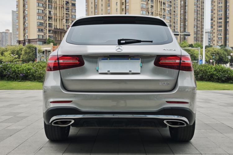 Used Mercedes-Benz GLC 2019 GLC 260 L 4MATIC Luxury Model Exterior 5