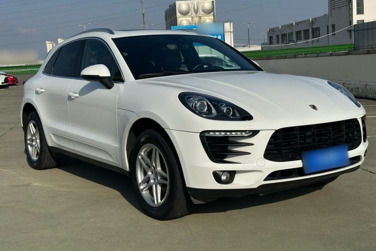 Used Porsche Macan 2017 Macan 2.0T Exterior 7