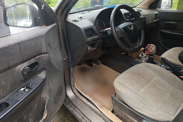 Used Wuling Hongguang 2015 1.2L S Base Model China IV Driver Seat