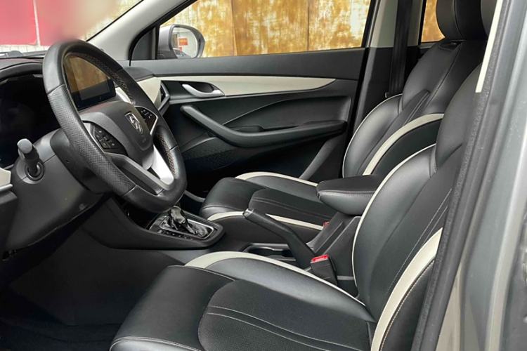 Used Baojun 360 2019 1.5L CVT Luxury Model China VI Emission Standard