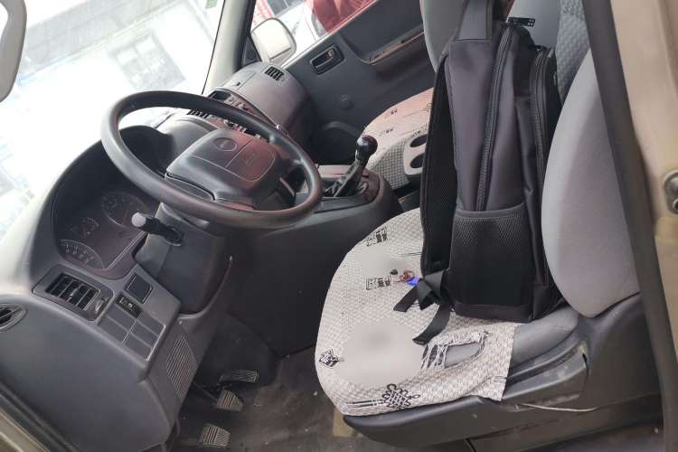 Used Jinbei Grace 2016 2.0L Express Utility Model
