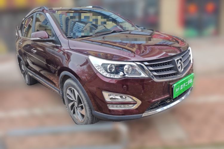 Used Baojun 560 2015 1.8L manual luxury version