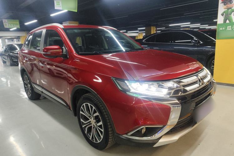 Used Mitsubishi Outlander 2016 2.4L 4x4 Luxury Edition 7-Seater