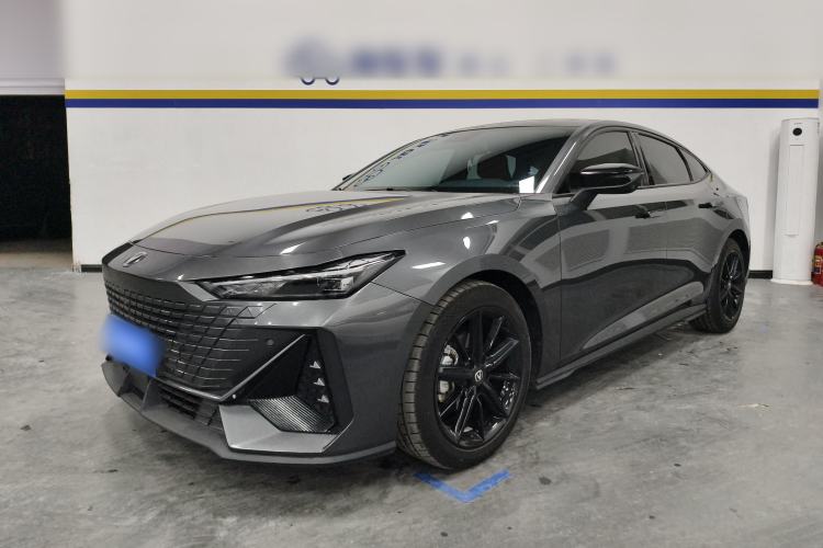 Used Changan UNI-V 2022 1.5T Prestige Version