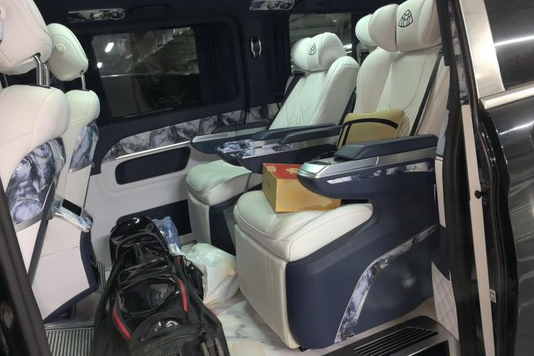 Used Mercedes-Benz V-Class 2018 V 260 Avantgarde Edition China V
