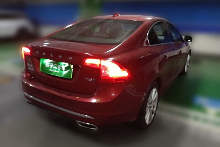 Used Volvo S60 New Energy 2015 S60L E-Drive Hybrid T6 Smart Drive Edition
