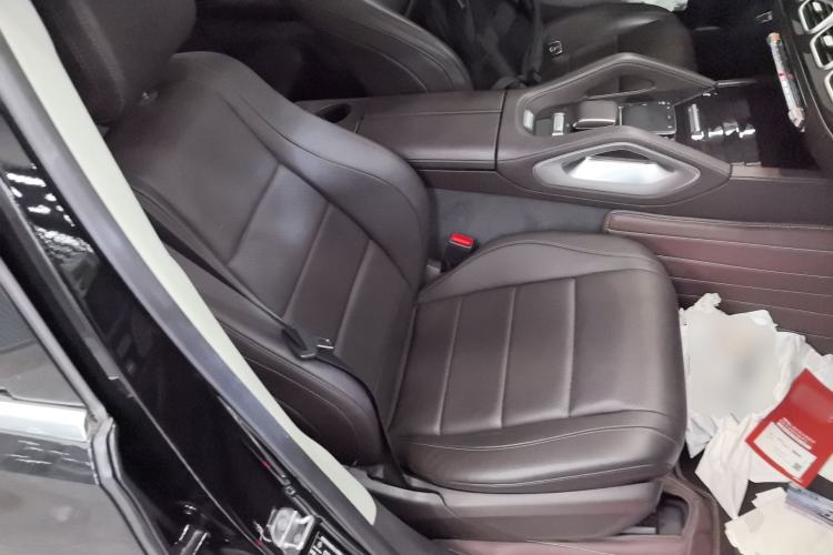 Used Mercedes-Benz GLE 2020 Restyled GLE 350 4MATIC Fashion Edition Right Front Seat