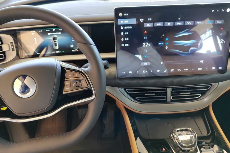 Used Denza D9 2024 DM-i 980 Four-Wheel Drive Prestige Model