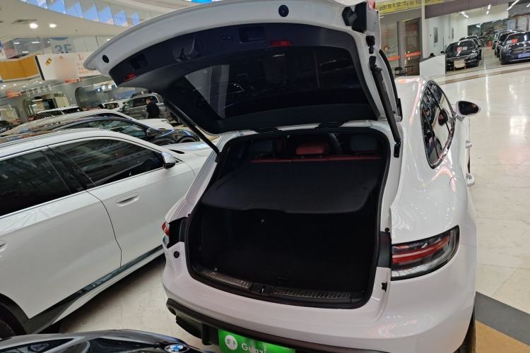 Used Porsche Macan 2022 Macan 2.0T
