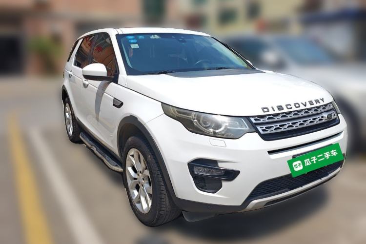Used Land Rover Discovery Sport 2016 2.0T HSE Front Right 45 Deg