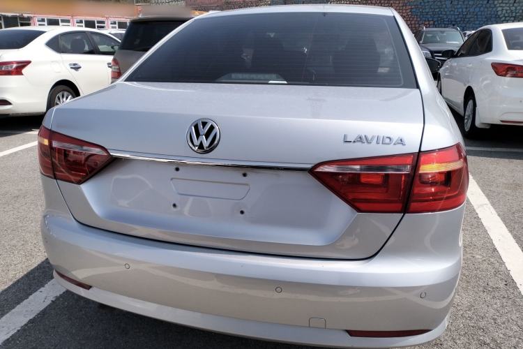 Used Volkswagen Lavida 2013 Restyled Classic 1.6L Automatic Comfort Edition