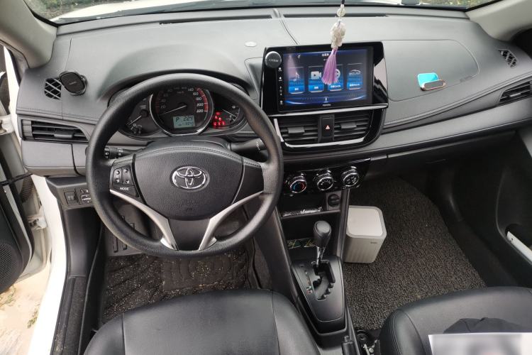 Used Toyota Vios 2021 1.5L CVT Innovation Edition Center Console