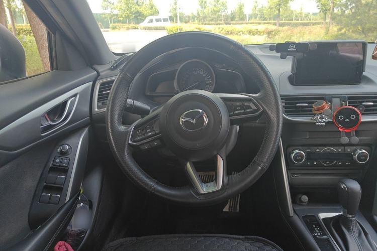 Used Mazda CX-4 2018 2.0L Automatic Two-Wheel Drive Blue Sky Exploration Version China V Standard
