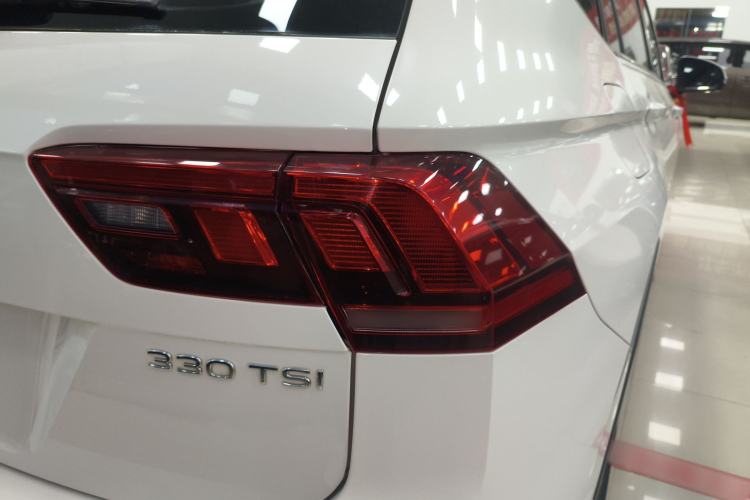 Used Volkswagen Tiguan L 2021 330TSI Automatic Two-Wheel Drive Smart Edition Exterior 3