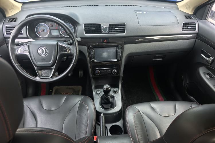 Used Dongfeng Fengon 370 2016 1.5L Manual Luxury Version SFG15-05 7 Seats
