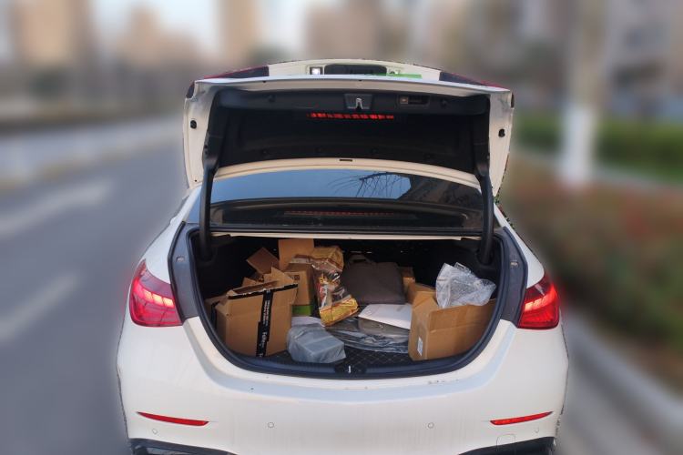 Used Mercedes-Benz C-Class 2024 Facelifted C-Class 260 L Night Edition Sports Version Trunk