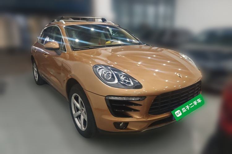 Used Porsche Macan 2014 Macan 2.0T Front Right 45 Deg