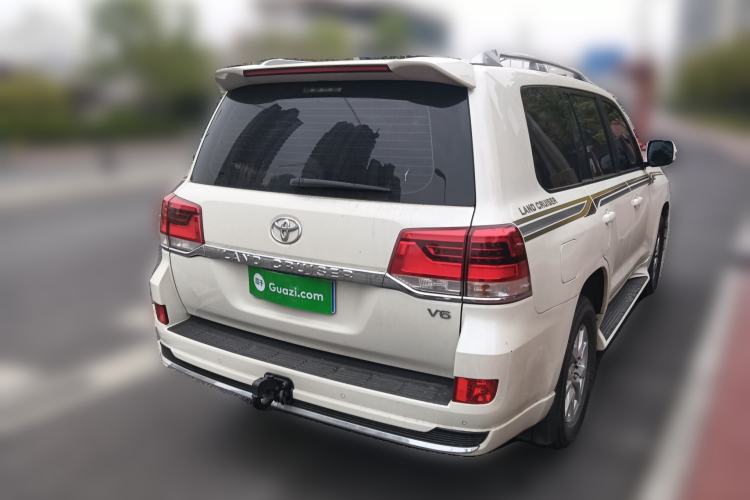 Used Toyota Land Cruiser 