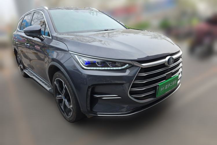 Used BYD Tang New Energy 2021 DM-i 112KM Prestige Model Front Right 45 Deg