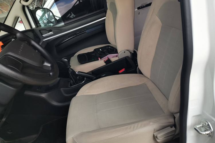 Used FORTHING Lingzhi 2022 M5L 2.0L Utility Model 7 Seats