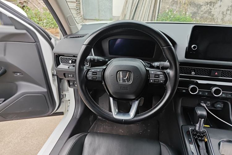 Used Honda Civic 2022 240TURBO CVT Dynamic Control Version
